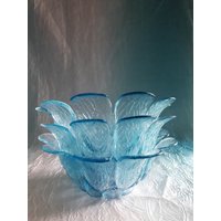 3Er Set Türkis Blau Strukturiertes Glas Ausgebogten Rand Blütenblätter Geformte Schüsseln Obst Dessert Teller Dekoratives Geschirr von BlueJayStar