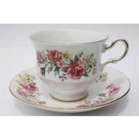 Royal Vale Teetasse Mit Untertasse Set Unterlage Rosa Rosen Gelb Blumen England Royal Vale Teetasse Mit Untertasse Set Unterlage Rosa Rosen Gelb Blumen England von BlueTortoiseVintage