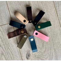 Handgefertigte Schubladengriffe Aus Leder Ziehen Schranktüren Schubladen Schwarz Braun Rot Naturgrau Antik Schlaufe Kinderzimmer Schublade Zieht von BlueandBellHome