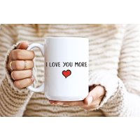 Schnelle Lieferung - Geschenk Für Sie, Geschenk Ihn Ich Liebe Dich Mehr Kaffeetasse von Bluebubbly