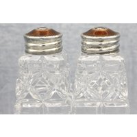 Meka Sterling Silber Salz & Pfefferstreuer von BluefishDesignStudio