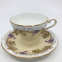 Aynsley Korsett Form Teetasse Mit Weinreben Motiv von Bluewillowteashop