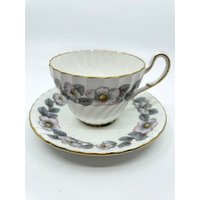 Eb Foley Swirl Teetasse Und Untertasse von Bluewillowteashop