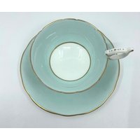 Kohleport Hellblaue Fußtasse Und Untertasse von Bluewillowteashop