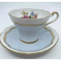 Royal Stafford Hellblaue Teetasse Und Untertasse von Bluewillowteashop