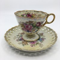 Saji | Japan Teetasse Mit Untertasse von Bluewillowteashop
