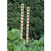 Gartendekoration Bunte Gartenstecker Holz Für Garten Gartendeko Holzdeko Handgefertigt in Deutschland Stele | Glas Winterfest 100cm von BlumenTornadoDE