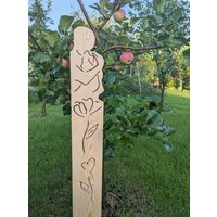 Gartenskulptur Gartendeko Holz Gartenstele Holzstele 1M Hoch Holzbrett Menschen Frau Paar Erde Personalisiert Gartenskulptur Gartendeko Holz Gartenstele Holzstele 1M Hoch Holzbrett Menschen Frau Paar Erde Personalisiert von BlumenTornadoDE