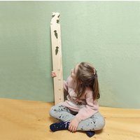 Messlatte Kinder Holz Personalisierte Kindermesslatte Mit Tiere Holzmesslatte Für Junge Mädchen Und Geschwister Messleiste Babygeschenk von BlumenTornadoDE