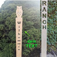 stele Personalisiert Holz Holzbrett Holzstele Mit Eigenem Motiv Und Text Holzschild Shild Gartenstecker Für Draußen von BlumenTornadoDE