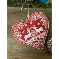 stoffherz Zum Aufhängen Mit Hirschmotiv | Rustikale Herzdekoration Aus Gobelinstoff von Blumenamplatzlstore