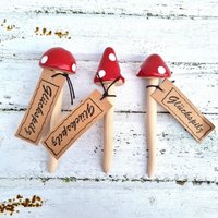 3 Fliegenpilze Herbstdekoration Pilz Glückspilz Pflanzenstecker von BlumenatelierShop