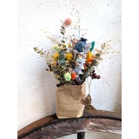Trockenblumenarrangement Blumenstrauß Gute Laune Tüte von BlumenatelierShop