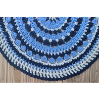 Kleiner Häkelteppich Kleiner Häkelteppich von Blumenkind77