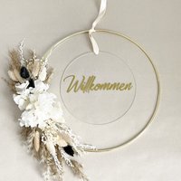 Personalisiertertrockenblumenkranz Mit Acylglasscheibei Hochzeitsgeschenki Einzugsgeschenk| Mitbringsel Igeschenkidee - Blumenkranz.liebe Personalisiertertrockenblumenkranz Mit Acylglasscheibei Hochzeitsgeschenki Einzugsgeschenk| Mitbringsel Igeschenkidee - Blumenkranz.liebe von BlumenkranzLiebe
