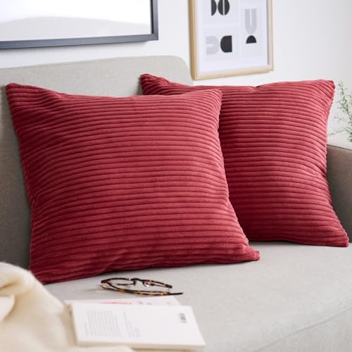 Blumtal 2er Set Kissenbezug 60x60 cm Weinrot – Kord Kissenhülle mit verstecktem Reißverschluss, weiche Cord Kissenbezüge - für Deko-Kissen Polster Sofakissen Zierkissen & Couchkissen Blumtal 2er Set Kissenbezug 60x60 cm Weinrot – Kord Kissenhülle mit verstecktem Reißverschluss, weiche Cord Kissenbezüge - für Deko-Kissen Polster Sofakissen Zierkissen & Couchkissen von Blumtal