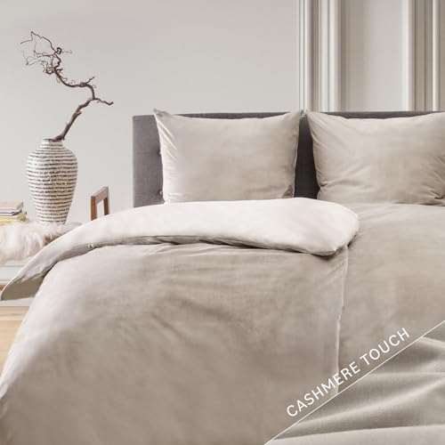 Blumtal Bettwäsche 135x200 cm Cashmere-Touch Plüsch 2er Set - Oeko-TEX Zertifiziert, Warm, Flauschig - 2X Kissenbezug 80x80 - Fleecebettwäsche Taupe-Beige von Blumtal