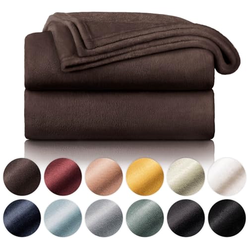 Blumtal Fleecedecke, 150 x 200 cm, Dunkelbraun, Oeko-TEX®-Zertifiziert, Sofadecke, Cocooning – Fleecedecke dick, flauschig, weich und warm – hohe Qualität von Blumtal