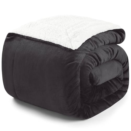 Blumtal Premium Sherpa Kuscheldecke flauschig - Wohndecke Kuscheldecke 230x270 cm - Oeko-TEX zertifizierte Fleecedecke 230x270 cm - Wohn- & Kuscheldecke - Wolldecke 230x270 - Decke warm in Anthrazit von Blumtal