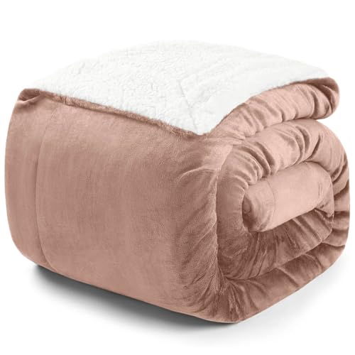 Blumtal Premium Sherpa Kuscheldecke flauschig - Wohndecke Kuscheldecke 230x270 cm - Oeko-TEX zertifizierte Fleecedecke 230x270 cm - Wohn- & Kuscheldecke XXL - Dicke Decke Winter in Dusty Pink - Rosa von Blumtal