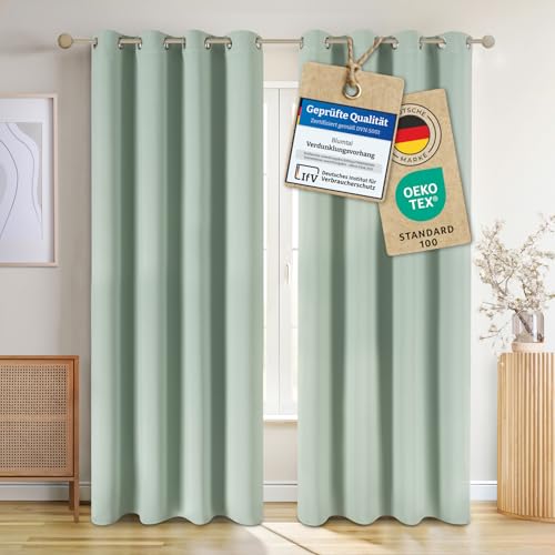 Blumtal Verdunklungsvorhänge 2er Set - Thermovorhang Hitzeschutz - Vorhang Blickdicht mit Ösen - Gardinenschals mit Schlaufen - Lärmschutzvorhang - Gardinen 295x140 cm - Vorhang Fenster - Grün Blumtal Verdunklungsvorhänge 2er Set - Thermovorhang Hitzeschutz - Vorhang Blickdicht mit Ösen - Gardinenschals mit Schlaufen - Lärmschutzvorhang - Gardinen 295x140 cm - Vorhang Fenster - Grün von Blumtal