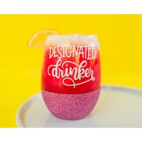 Designierte Trinker Weinglas | Sommer Im Freien Vinyl Personalisiertes Geschenke Für Mama Stielloses von BlushandBoldCo