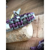 Bojabu | Em-Keramikband Em Keramikkette Aus Paracord Auf Maß in Beere/Grau Mit Pfötchenperle Anthrazit Bojabu | Em-Keramikband Em Keramikkette Aus Paracord Auf Maß in Beere/Grau Mit Pfötchenperle Anthrazit von BoJaBu
