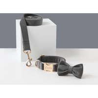 Graues Samt-Hundehalsband Mit Personalisiertem Verschluss, Benutzerdefiniertes Halsband Hundename/Telefonnummer, Haustierzubehör Für Hunde Bei von Bobocollar