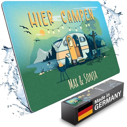 Personalisierbare Camping Fußmatte - Made in Germany: Das perfekte Camping-Geschenk, Fußmatte Camping 40x60 cm. Camping Gadgets und Wohnwagen Zubehör, mit Liebe hergestellt im schönen Münsterland von Bodenständig