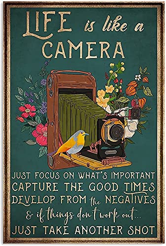 Metallposter, Fotograf, Life is Like A Camera, Retro, Metall-Blechschild, Vintage-Aluminiumschild für Heimdekoration, Zimmer, Metalldekoration, 20,3 x 30,5 cm Metallposter, Fotograf, Life is Like A Camera, Retro, Metall-Blechschild, Vintage-Aluminiumschild für Heimdekoration, Zimmer, Metalldekoration, 20,3 x 30,5 cm von Bodyard