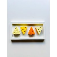 Käse Keilrahmen Wand Skulptur/ Pop Art/ Resin Dopamin Dekor/ Kitschig/ Glitter Käse Keilrahmen Wand Skulptur/ Pop Art/ Resin Dopamin Dekor/ Kitschig/ Glitter von BogusBites