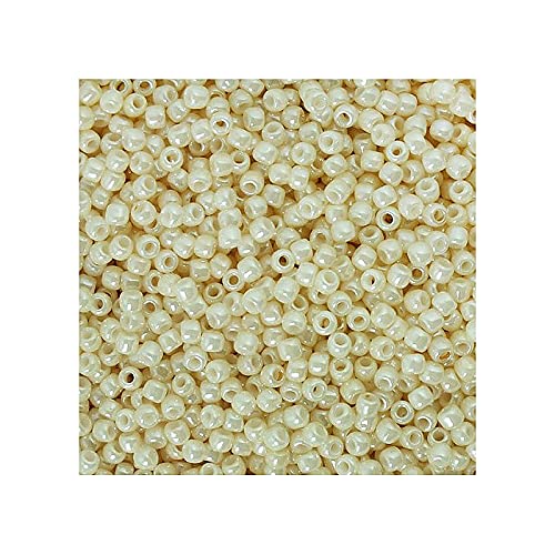 5 g TOHO Round Seed Beads Rocailles, size 15/0, Opaque Luster Beige (# 123), Japan, Glass von Bohemia Crystal Valley