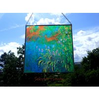 Claude Monet -Iris. Buntglas Und Druck Auf Leinwand | 280 G/M² Dicke Leinwand, MattGeschenk.geschenk von Bohemiaimage