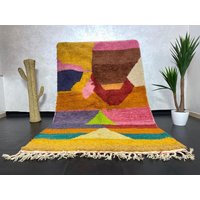 Handgefertigter Boujad Wollteppich Bunter Berber Teppich, 250 X 150 cm Handgefertigter Boujad Wollteppich Bunter Berber Teppich, 250 X 150 cm von Bohemiamarrakech