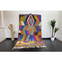 Vintage Berber Boujaad Teppich 250 X 150 cm, Handgewebte Wolle, Abstraktes Design Vintage Berber Boujaad Teppich 250 X 150 cm, Handgewebte Wolle, Abstraktes Design von Bohemiamarrakech