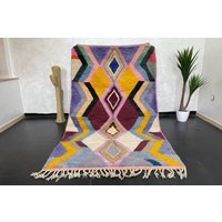 Vintage Berber Teppich Handgewebter Boujaad Wollteppich Aus Marokko Vintage Berber Teppich Handgewebter Boujaad Wollteppich Aus Marokko von Bohemiamarrakech