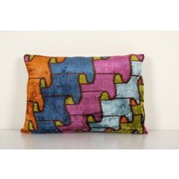 Ikat Samt Kissen, Bunte Seide Lumbar Kissenbezug, Puzzle Design Kariertes Vuzbek Elvet Kissen 16" X 22" von BohoGiftsStore