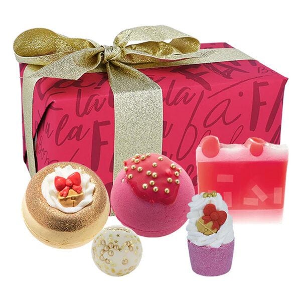 Bomb Cosmetics Geschenkset FA LA LA FESTIVE Bomb Cosmetics Geschenkset FA LA LA FESTIVE von Bomb Cosmetics