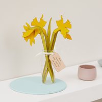 Muttertagsgeschenk Für Sie, Narzissenstrauß, Personalisierte Holzblumen, Geschenk Mama, Gelbe Handbemalte Blumen Mama Oder von Bombus