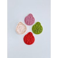 Weihnachts Ornament Ausstechform Elegante Weihnachtskugel Keksstempel | Festliches Backwerkzeug Für Weihnachtsgebäck von BonBunnyBake