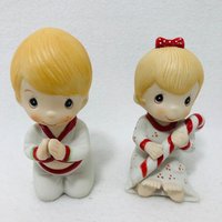 Vintage Russ Weihnachtsfigur 4" 2469 Tc6 Junge Mädchen Paar Set Gebetsbete Zuckerstange Urlaub Bruder Schwester Dekoration Kinderzimmer von JunkWithJeab