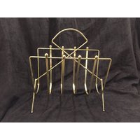 Vintage Mid-Century Modern Zeitungsständer, Atomic Gold Ton Metall Mit Kugel Akzenten 1950Er 1960Er Jahre von BookBellandCandle2