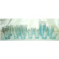 Jeannette Baby Blue Tumblers Dünner Wasserfall Glas Gläser Set in 25 Stück, Nachlassverkauf Finden von BooksShop