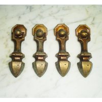 Tear Drop Bail Knocker Schublade Zieht Kbc #n4730 Vintage 3 Zoll Set Von 4 W Zurück Platten von BooksShop