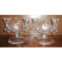 Vintage Cambridge Set Von 2 Doppel-Kerzenhaltern - Geätztes & Perlenmuster von BooksShop