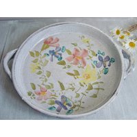 Vintage Vallauris Keramik Serviertablett Mit Floralen Motiven in Zarten Pastellfarben von BordeauxBrocante