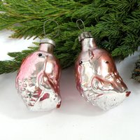 Spatz Vogel Weihnachtsschmuck 2Er-Set Merkurglas Pink Ornament Märchen Hängende Dekoration Sowjetunion Spatz Vogel Weihnachtsschmuck 2Er-Set Merkurglas Pink Ornament Märchen Hängende Dekoration Sowjetunion von BornInTheSoviet