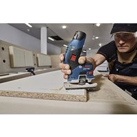 BOSCH PROFESSIONAL Akku-Fräse »GKF 12V-8«, 12 V, ohne Akku - blau BOSCH PROFESSIONAL Akku-Fräse »GKF 12V-8«, 12 V, ohne Akku - blau von Bosch Professional