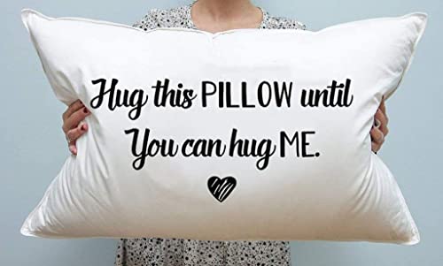 Hug This Pillow Until You Can Hug Me Going Away Geschenk Long Distance Relationship Gift von Boston Creative Company
