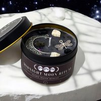 Duftkerze Midnight Moon Ritual | Mondkerze in Dose Schwarz Vegan Ritualkerze Mit Mondanhänger, Libelle Edelstein Kerze Aus Sojawachs von BotanicalGlowCandles